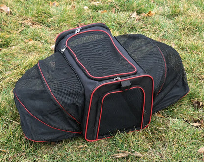 The Voyager — Expandable Cat Carrier