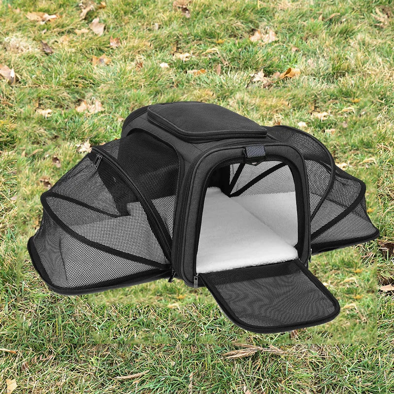 The Voyager — Expandable Cat Carrier